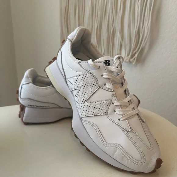 New Balance 327 Sea Salt and Gum Sneakers, 8.5 Women’s, EEEUC, white - Picture 1 of 5